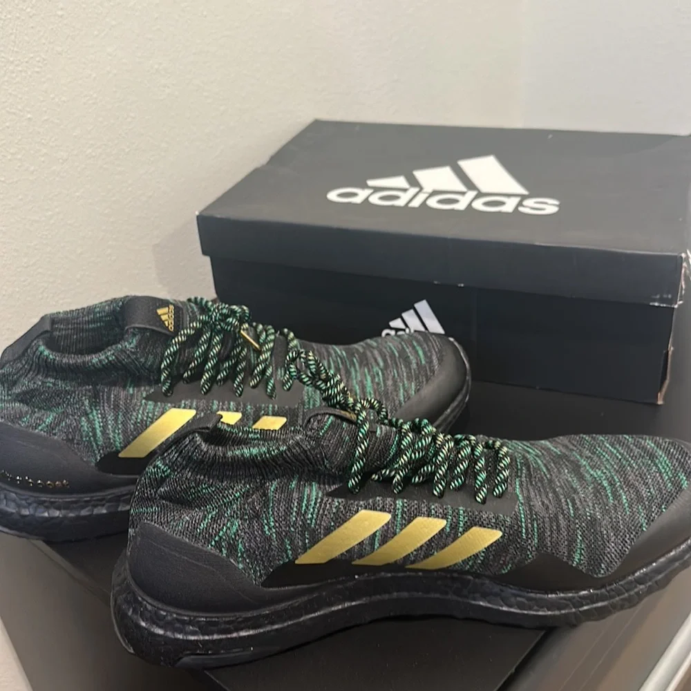 Adidas Ultraboost DNA x Von Miller Men's Mid Shoes - Picture 7 of 15